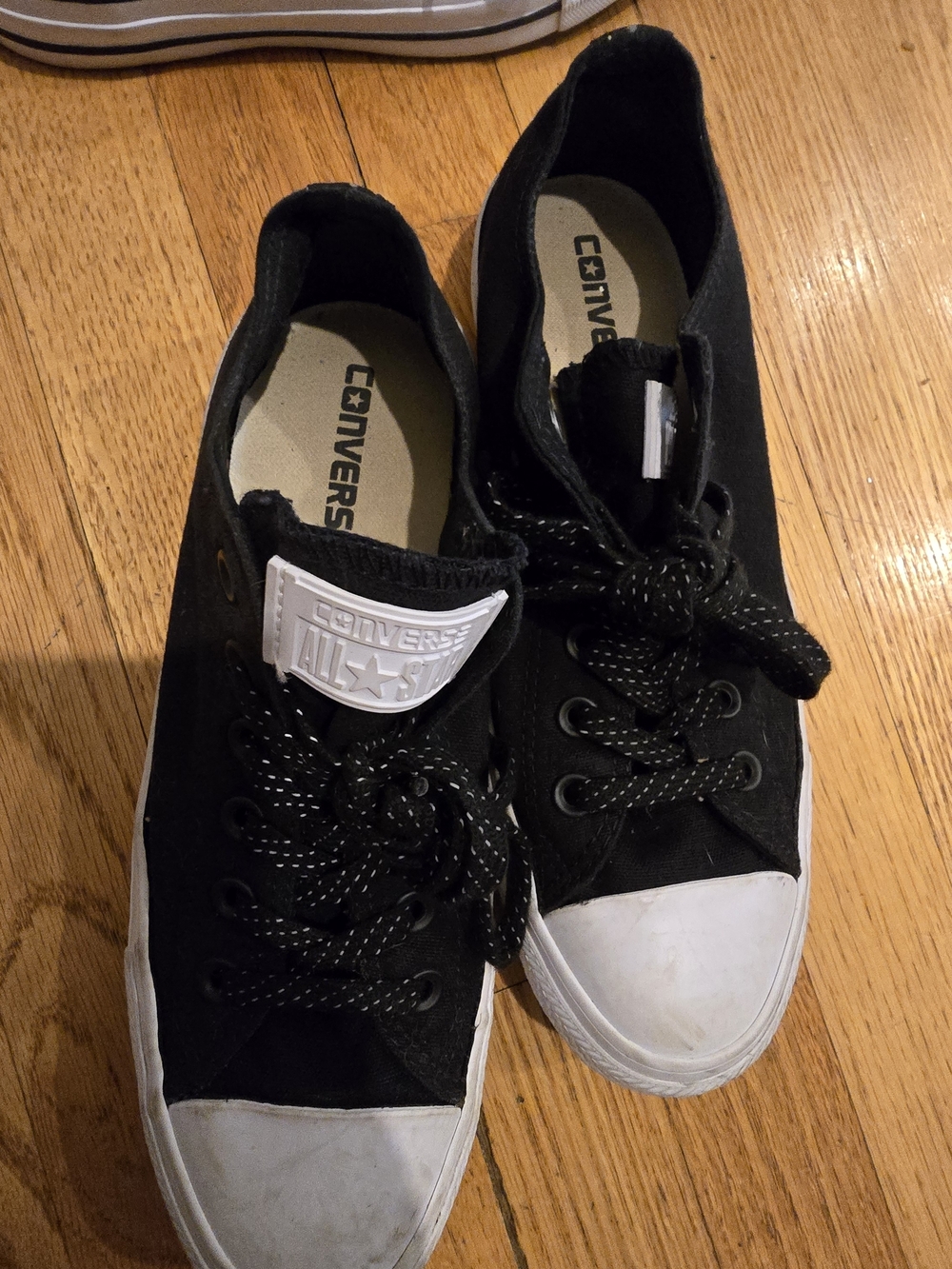 Converse Women's Black Low-Top Canvas Sneakers